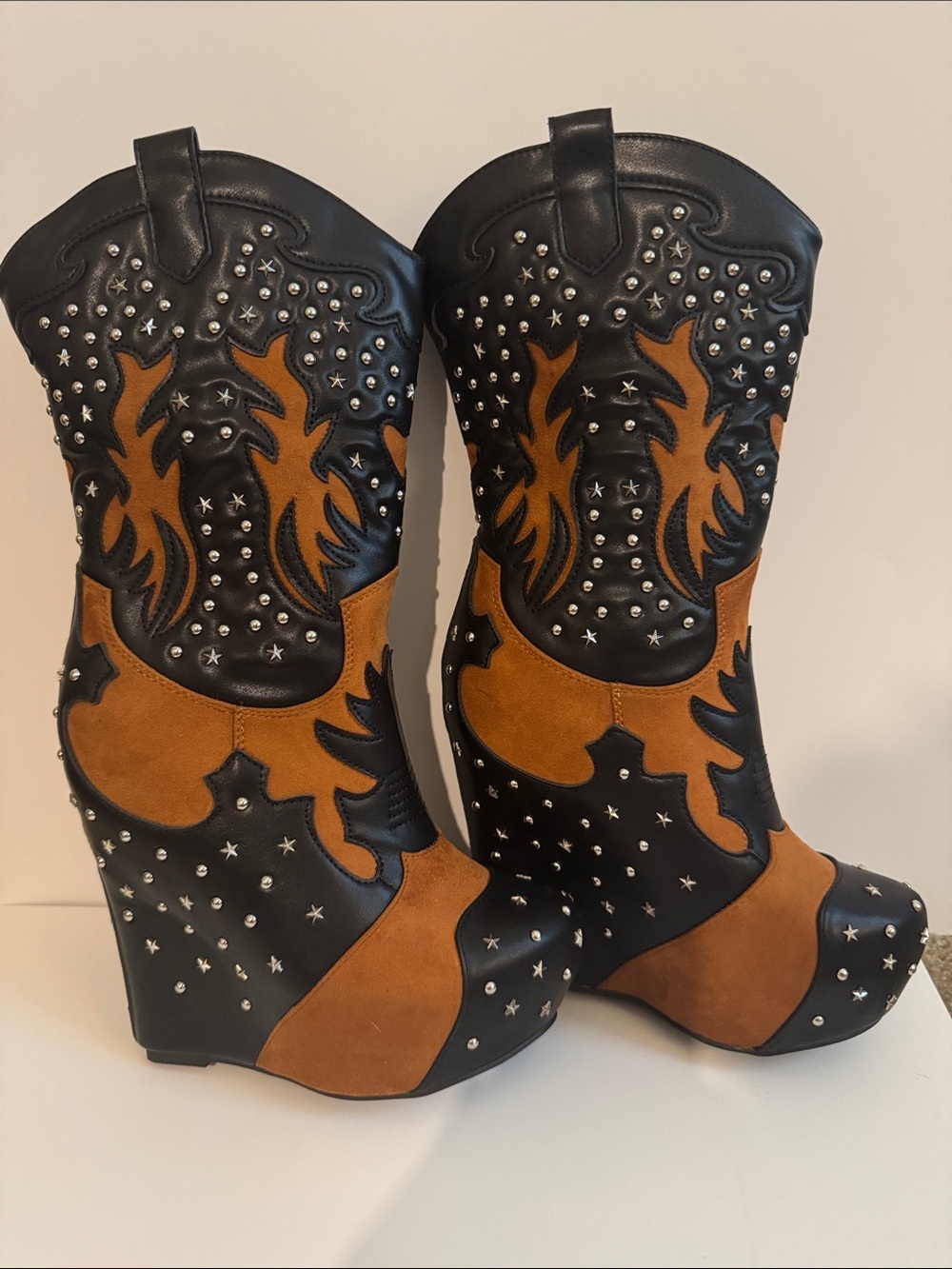 Azalea Wang Western-Style Studded Wedge Boots in Black and Brown size 7